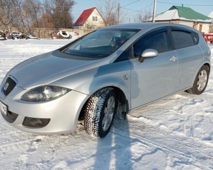 Серый Сеат Леон, объемом двигателя 2 л и пробегом 175 тыс. км за 4550 $, фото 1 на Automoto.ua