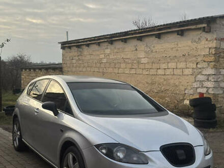 Сеат Леон 2008 в Одессе на Automoto.ua Серый Сеат Леон, объемом двигателя 2 л и пробегом 218 тыс. км за 4500 $, фото 1 на Automoto.ua
