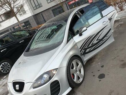 Сеат Leon 2008 у Києві на Automoto.ua Сірий Сеат Leon, об'ємом двигуна 1.9 л та пробігом 200 тис. км за 6200 $, фото 1 на Automoto.ua