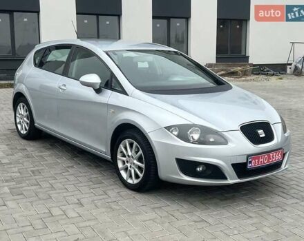 Сірий Сеат Leon, об'ємом двигуна 1.6 л та пробігом 242 тис. км за 6500 $, фото 1 на Automoto.ua