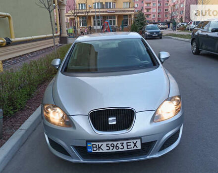 Сірий Сеат Leon, об'ємом двигуна 1.6 л та пробігом 204 тис. км за 7800 $, фото 1 на Automoto.ua