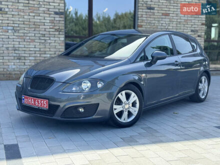 Сеат Леон 2010 в Луцке на Automoto.ua Серый Сеат Леон, объемом двигателя 1.8 л и пробегом 214 тыс. км за 7999 $, фото 1 на Automoto.ua