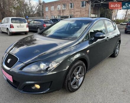 Сірий Сеат Leon, об'ємом двигуна 1.8 л та пробігом 176 тис. км за 7700 $, фото 1 на Automoto.ua