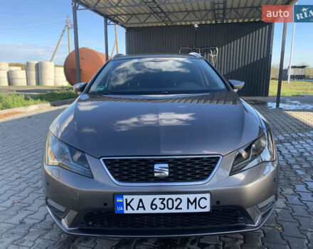 Серый Сеат Леон, объемом двигателя 2 л и пробегом 285 тыс. км за 10000 $, фото 1 на Automoto.ua