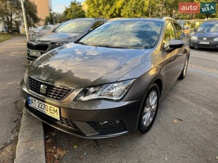 Сірий Сеат Leon, об'ємом двигуна 1.6 л та пробігом 253 тис. км за 10900 $, фото 1 на Automoto.ua