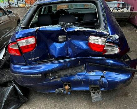 Синий Сеат Леон, объемом двигателя 1.6 л и пробегом 190 тыс. км за 1200 $, фото 3 на Automoto.ua