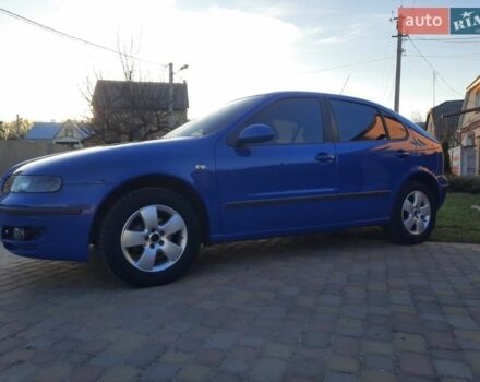 Синий Сеат Леон, объемом двигателя 1.6 л и пробегом 215 тыс. км за 4200 $, фото 13 на Automoto.ua