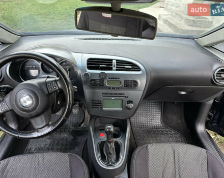 Синій Сеат Leon, об'ємом двигуна 1.6 л та пробігом 270 тис. км за 4500 $, фото 3 на Automoto.ua