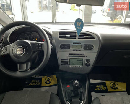 Синій Сеат Leon, об'ємом двигуна 1.98 л та пробігом 356 тис. км за 4000 $, фото 17 на Automoto.ua