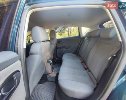 Сеат Леон 2006 в Киеве на Automoto.ua Синий Сеат Леон, объемом двигателя 2 л и пробегом 214 тыс. км за 4990 $, фото 25 на Automoto.ua