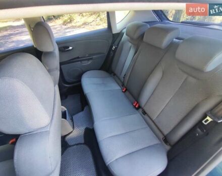 Сеат Леон 2006 в Киеве на Automoto.ua Синий Сеат Леон, объемом двигателя 2 л и пробегом 214 тыс. км за 4990 $, фото 26 на Automoto.ua