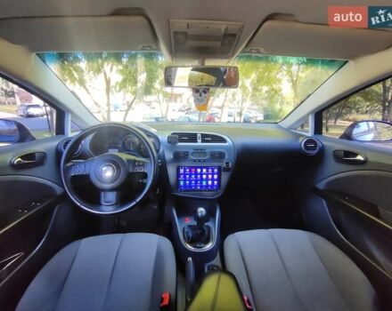 Сеат Леон 2006 в Киеве на Automoto.ua Синий Сеат Леон, объемом двигателя 2 л и пробегом 214 тыс. км за 4990 $, фото 16 на Automoto.ua