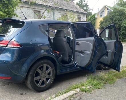 Синий Сеат Леон, объемом двигателя 1.9 л и пробегом 261 тыс. км за 5300 $, фото 4 на Automoto.ua