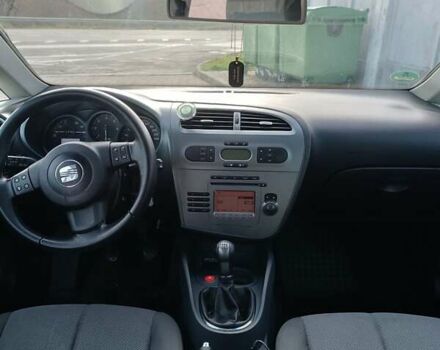 Синий Сеат Леон, объемом двигателя 1.97 л и пробегом 276 тыс. км за 6184 $, фото 14 на Automoto.ua