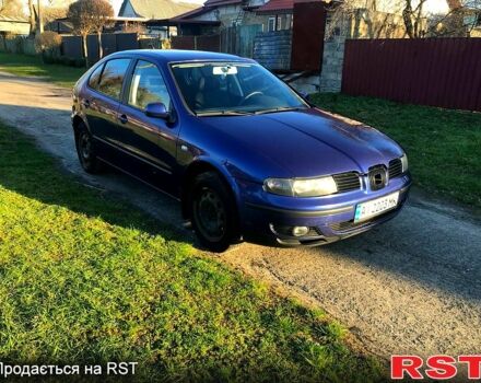 Синий Сеат Леон, объемом двигателя 1.6 л и пробегом 284 тыс. км за 3050 $, фото 1 на Automoto.ua