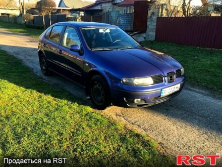 Синій Сеат Leon, об'ємом двигуна 1.6 л та пробігом 284 тис. км за 2700 $, фото 1 на Automoto.ua