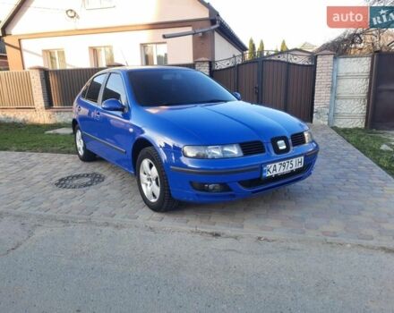 Синий Сеат Леон, объемом двигателя 1.6 л и пробегом 215 тыс. км за 4200 $, фото 1 на Automoto.ua