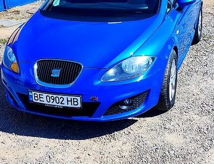 Синій Сеат Leon, об'ємом двигуна 1.2 л та пробігом 200 тис. км за 7200 $, фото 1 на Automoto.ua