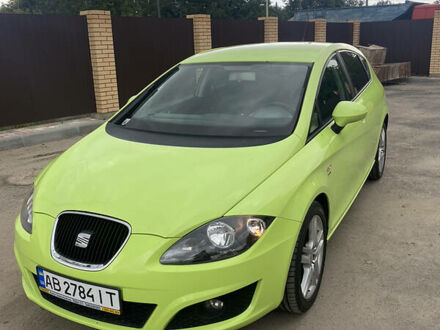 Сеат Leon 2010 у Вінниці на Automoto.ua Зелений Сеат Leon, об'ємом двигуна 1.4 л та пробігом 140 тис. км за 7700 $, фото 1 на Automoto.ua