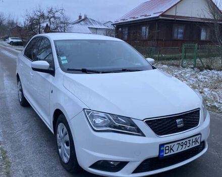 Білий Сеат Toledo, об'ємом двигуна 1.6 л та пробігом 185 тис. км за 7400 $, фото 3 на Automoto.ua