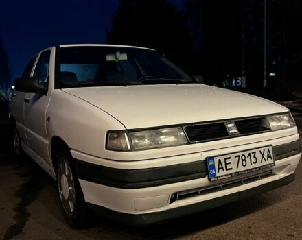 Белый Сеат Толедо, объемом двигателя 1.6 л и пробегом 240 тыс. км за 2100 $, фото 1 на Automoto.ua