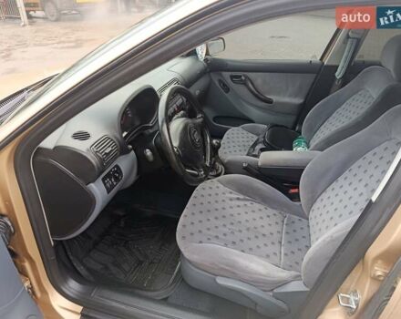 Бежевый Сеат Толедо, объемом двигателя 1.6 л и пробегом 218 тыс. км за 2999 $, фото 10 на Automoto.ua