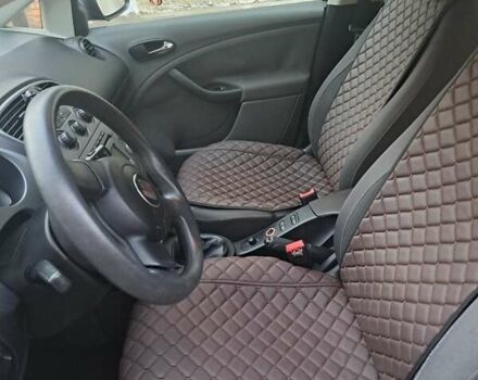 Чорний Сеат Toledo, об'ємом двигуна 1.6 л та пробігом 210 тис. км за 7000 $, фото 12 на Automoto.ua