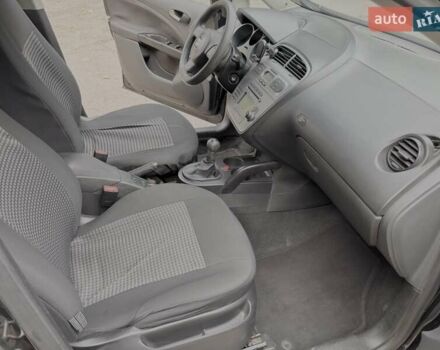 Черный Сеат Толедо, объемом двигателя 1.6 л и пробегом 305 тыс. км за 4500 $, фото 3 на Automoto.ua