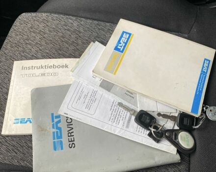 Черный Сеат Толедо, объемом двигателя 1.6 л и пробегом 160 тыс. км за 1650 $, фото 11 на Automoto.ua