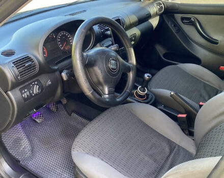 Чорний Сеат Toledo, об'ємом двигуна 1.6 л та пробігом 305 тис. км за 5600 $, фото 11 на Automoto.ua
