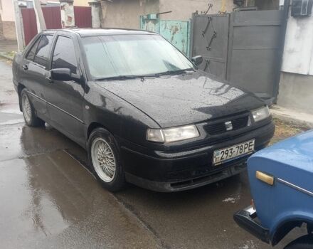 Чорний Сеат Toledo, об'ємом двигуна 1 л та пробігом 228 тис. км за 557 $, фото 1 на Automoto.ua