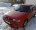Красный Сеат Толедо, объемом двигателя 1.6 л и пробегом 300 тыс. км за 759 $, фото 1 на Automoto.ua