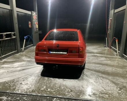 Красный Сеат Толедо, объемом двигателя 1.8 л и пробегом 300 тыс. км за 950 $, фото 2 на Automoto.ua