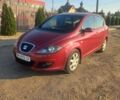 Красный Сеат Толедо, объемом двигателя 1.6 л и пробегом 300 тыс. км за 5500 $, фото 2 на Automoto.ua