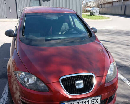 Красный Сеат Толедо, объемом двигателя 1.6 л и пробегом 277 тыс. км за 5600 $, фото 2 на Automoto.ua