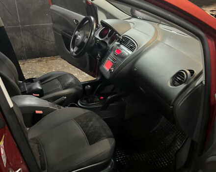 Червоний Сеат Toledo, об'ємом двигуна 1.6 л та пробігом 222 тис. км за 4100 $, фото 10 на Automoto.ua