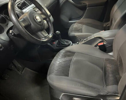 Червоний Сеат Toledo, об'ємом двигуна 1.6 л та пробігом 222 тис. км за 4100 $, фото 7 на Automoto.ua