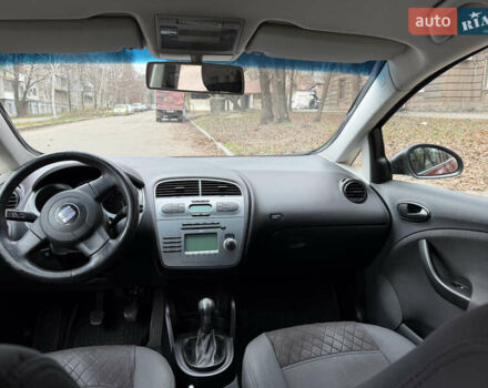 Червоний Сеат Toledo, об'ємом двигуна 1.6 л та пробігом 223 тис. км за 5700 $, фото 10 на Automoto.ua