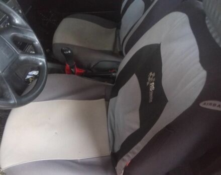 Червоний Сеат Toledo, об'ємом двигуна 1.6 л та пробігом 300 тис. км за 1000 $, фото 4 на Automoto.ua