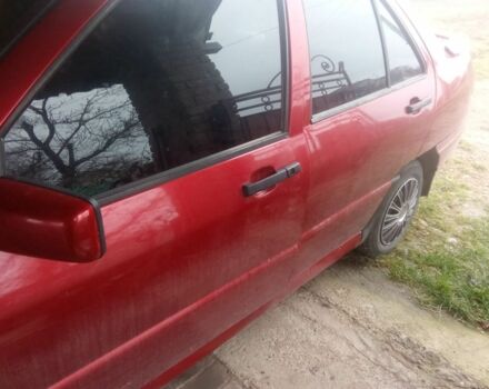 Червоний Сеат Toledo, об'ємом двигуна 1.6 л та пробігом 300 тис. км за 1000 $, фото 1 на Automoto.ua