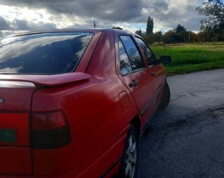 Сеат Toledo 1993 у Вінниці на Automoto.ua Червоний Сеат Toledo, об'ємом двигуна 2 л та пробігом 200 тис. км за 1500 $, фото 1 на Automoto.ua