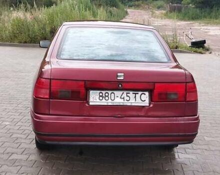 Червоний Сеат Toledo, об'ємом двигуна 1.8 л та пробігом 421 тис. км за 1200 $, фото 5 на Automoto.ua