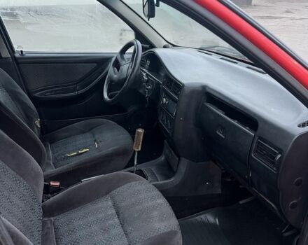 Червоний Сеат Toledo, об'ємом двигуна 1.6 л та пробігом 301 тис. км за 1200 $, фото 4 на Automoto.ua