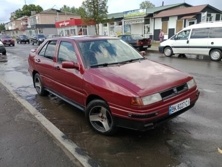 Червоний Сеат Toledo, об'ємом двигуна 1.8 л та пробігом 220 тис. км за 1250 $, фото 1 на Automoto.ua