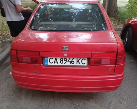 Червоний Сеат Toledo, об'ємом двигуна 1.8 л та пробігом 200 тис. км за 1200 $, фото 1 на Automoto.ua