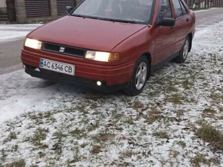 Червоний Сеат Toledo, об'ємом двигуна 1.6 л та пробігом 351 тис. км за 980 $, фото 1 на Automoto.ua