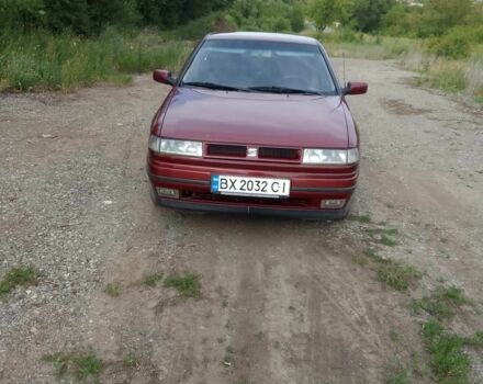 Красный Сеат Толедо, объемом двигателя 1.8 л и пробегом 300 тыс. км за 2700 $, фото 1 на Automoto.ua