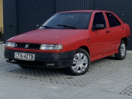 Сеат Toledo 1992 у Самборе на Automoto.ua Червоний Сеат Toledo, об'ємом двигуна 1.8 л та пробігом 340 тис. км за 999 $, фото 1 на Automoto.ua