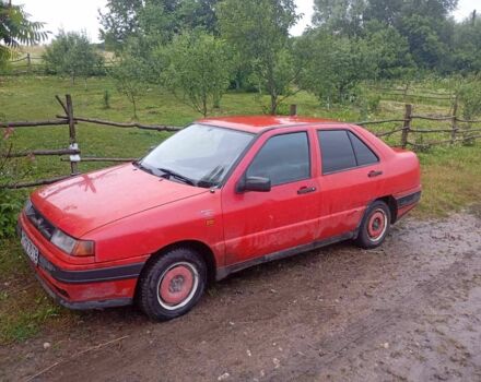 Червоний Сеат Toledo, об'ємом двигуна 1.6 л та пробігом 250 тис. км за 1000 $, фото 1 на Automoto.ua