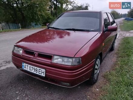 Сеат Толедо 1994 в Монастыриске на Automoto.ua Красный Сеат Толедо, объемом двигателя 1.9 л и пробегом 300 тыс. км за 1550 $, фото 1 на Automoto.ua